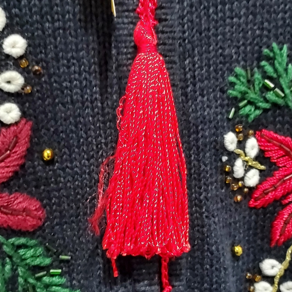 Kim Roger's Christmas Sweater Large Embroidered Poinsettias Removable Collar - Picture 4 of 12